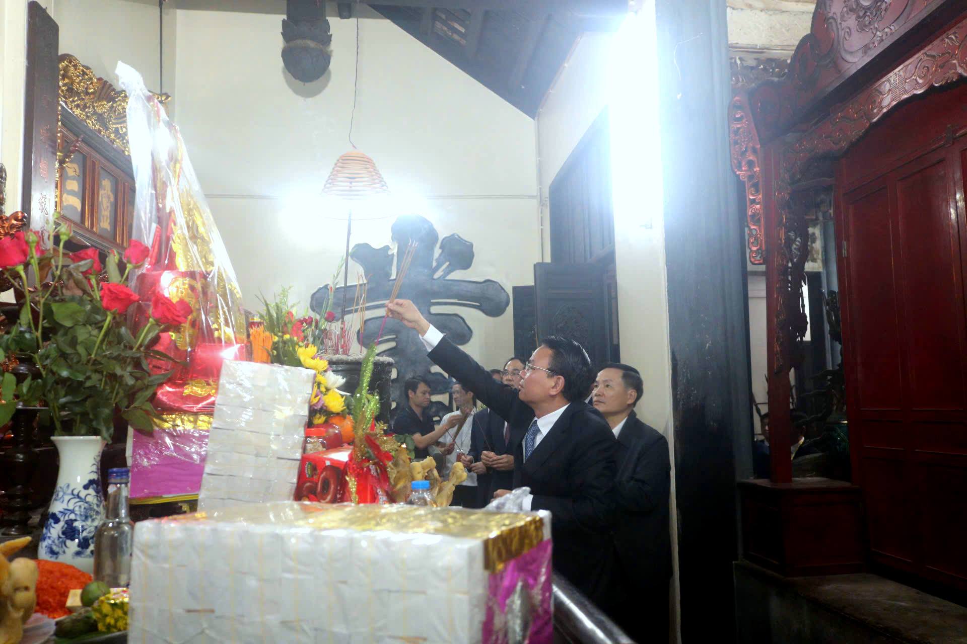 anh tin bai